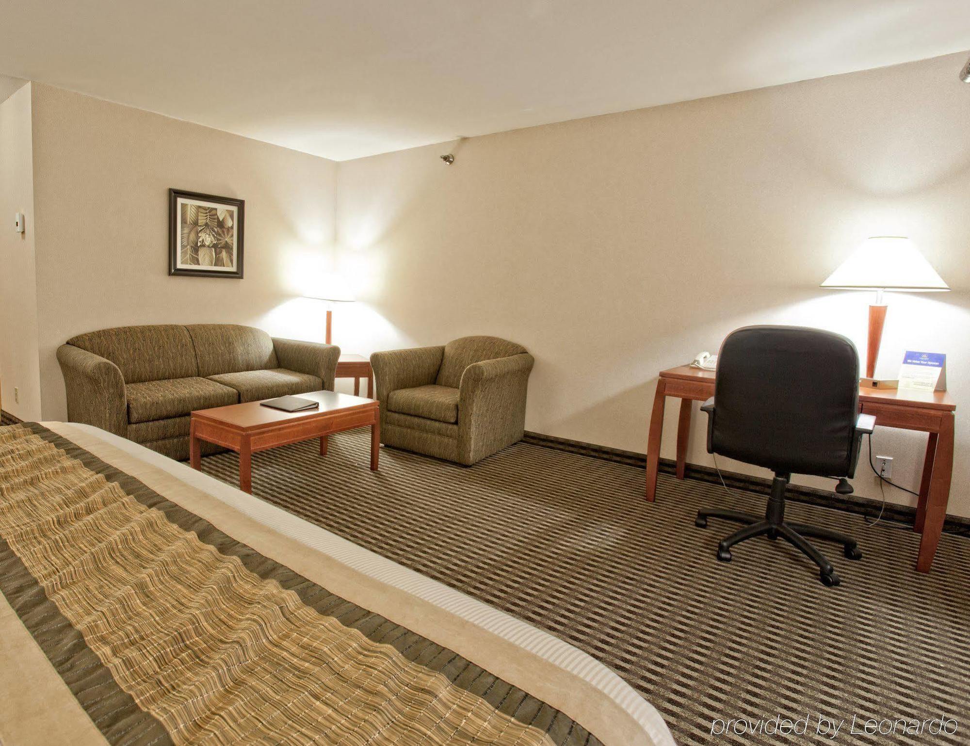 Surestay Hotel By Best Western 칠리왝 외부 사진