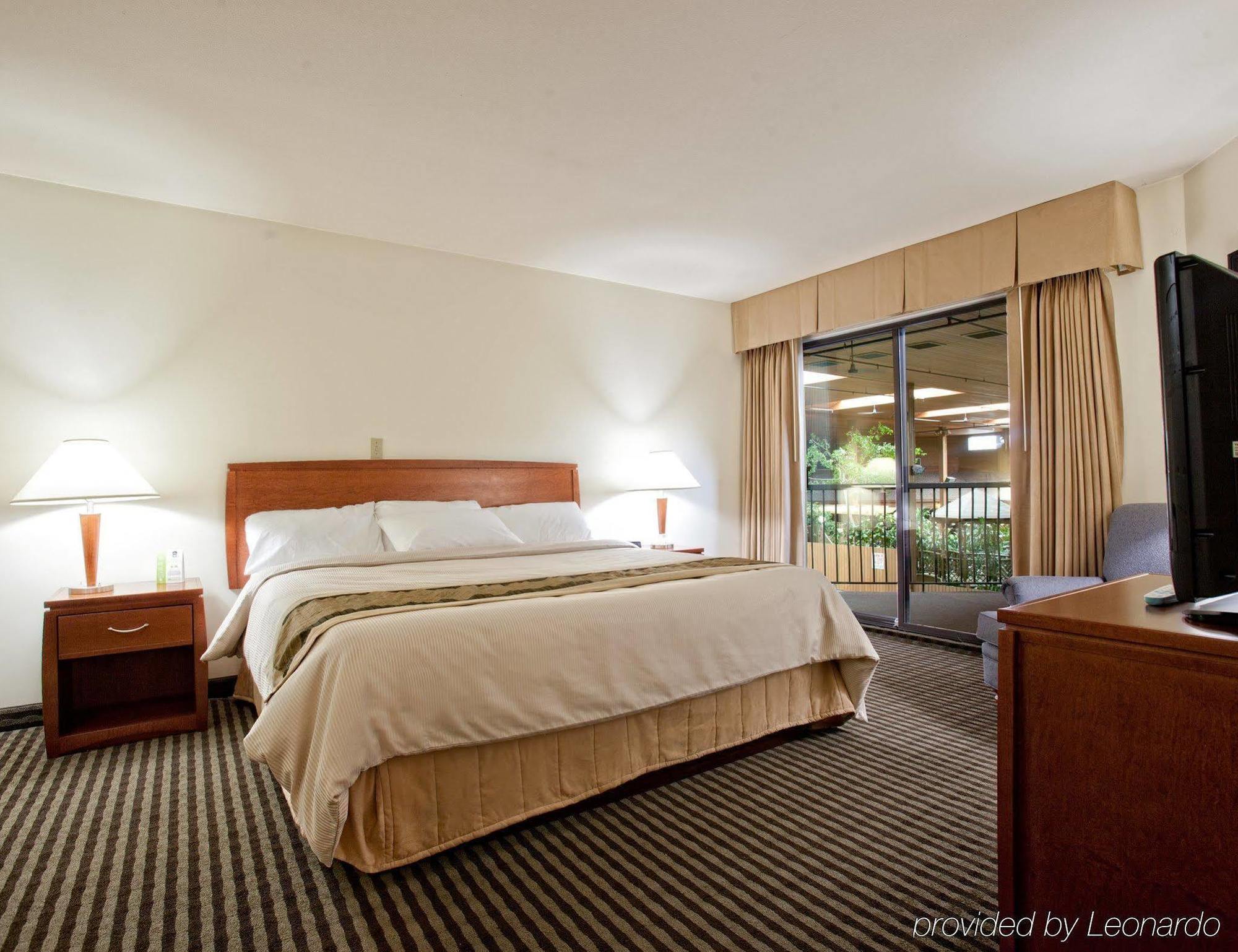 Surestay Hotel By Best Western 칠리왝 외부 사진